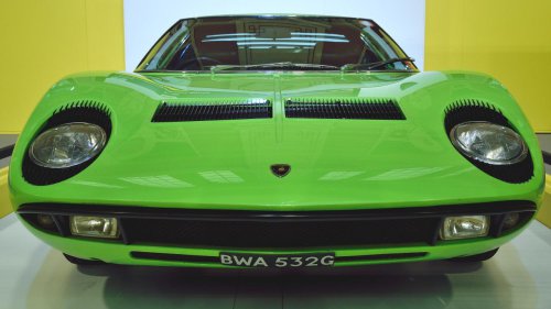 12 Car colors that defined the 1960s and 1970s