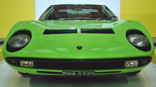 12 Car colors that defined the 1960s and 1970s