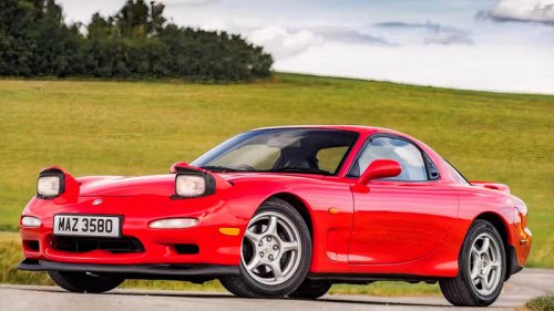 80-year-old woman donates her 25-year-old manual RX-7 to Mazda