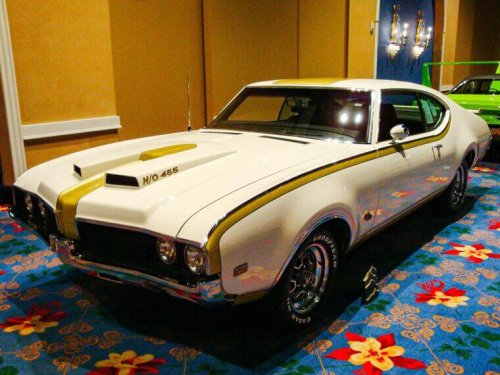 American Muscle Cars With Timeless Designs