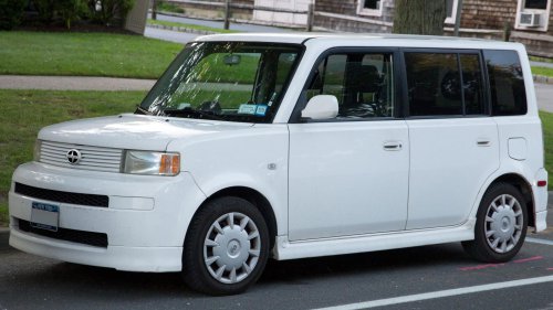 20 Cars No One Liked But Still Sold Well