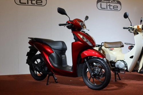 ホンダが原付一種の新たな区分基準に適合する新型バイク4モデルを発表