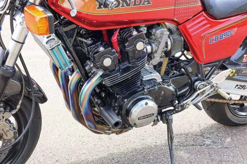 HAMACHAN CB750F（ホンダ CB750F）セパハンでサーキットにも軸を置くバリ伝オマージュFB【Heritage&amp;Legends】