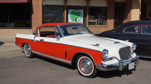 How the 1956 Studebaker Golden Hawk mixed style and speed