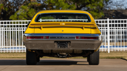 10 cars that would be completely illegal to build today