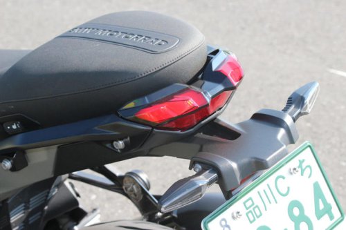 軽さは正義！ 誰もが気軽に乗れるオールラウンドバイク BMW R1300R(ASA仕様)は街中からワインディングまでどこでも楽しい