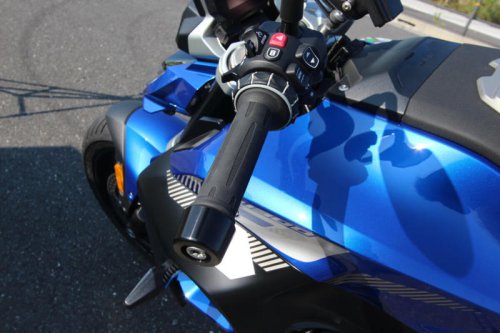 軽さは正義！ 誰もが気軽に乗れるオールラウンドバイク BMW R1300R(ASA仕様)は街中からワインディングまでどこでも楽しい