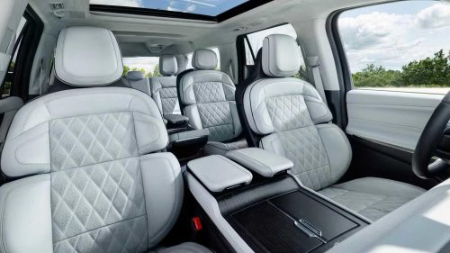 The luxury SUV built for traditionalists