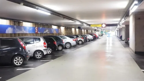La Ley de Propiedad Horizontal lo confirma: estas son las prohibiciones para aparcar en tu garaje