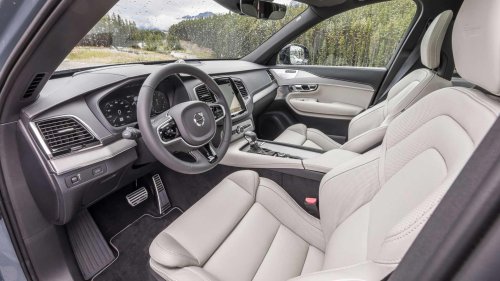 2022 Volvo XC90 T8 hybrid: Luxury SUV for the price of a new Honda CR-V