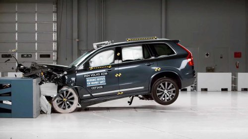 2022 Volvo XC90 T8 hybrid: Luxury SUV for the price of a new Honda CR-V