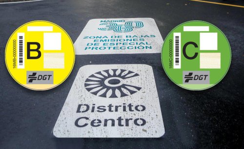 Conduje desde Madrid hasta Sevilla y en el camino muchos coches tenían esta curiosa pegatina que nunca había visto: ¿qué significa?