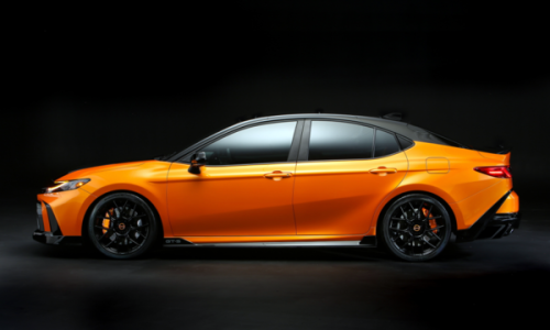 トヨタ新型「カムリGT-Sコンセプト」登場…合理を超えた感性の“スポーツセダン”