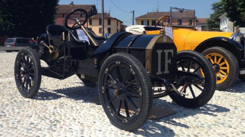 20 Luxury Car Brands That No Longer Exist