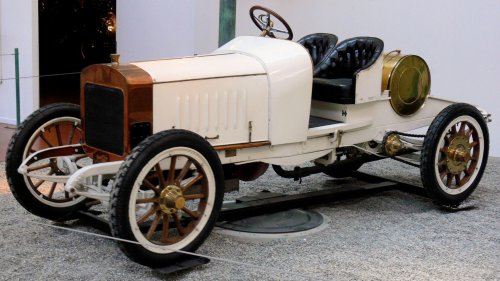 20 Luxury Car Brands That No Longer Exist