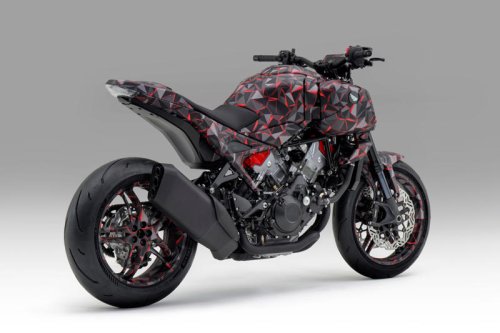 ホンダが電動過給機付きバイク「V3R 900 Eコンプレッサー プロトタイプ」を世界初公開