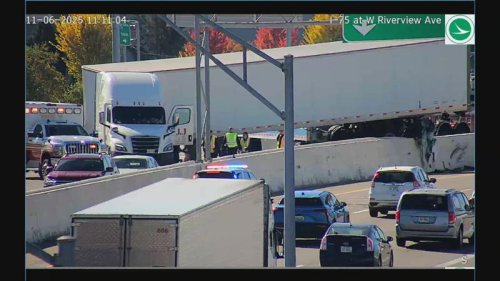 1 killed in multi-vehicle crash involving Amazon semi on I-75 NB