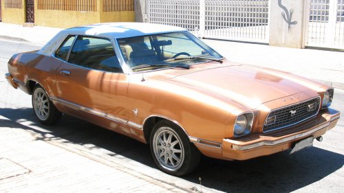 10 70s Cars With Awful Handling &amp; 10 That Are Surprisingly Good