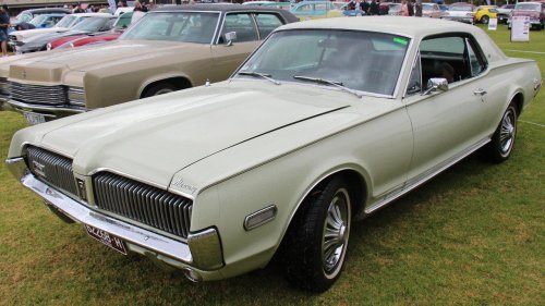 8 classic performance cars from the golden muscle era that still turn heads