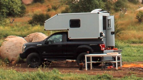 10 Reasons People Live On The Road &amp; 10 Different Ways To Do It