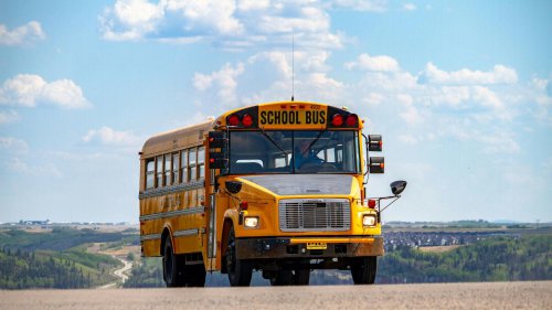 10 Reasons People Live On The Road &amp; 10 Different Ways To Do It