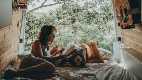 10 Reasons People Live On The Road & 10 Different Ways To Do It