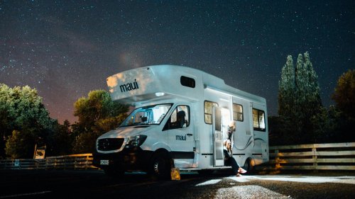 10 Reasons People Live On The Road &amp; 10 Different Ways To Do It