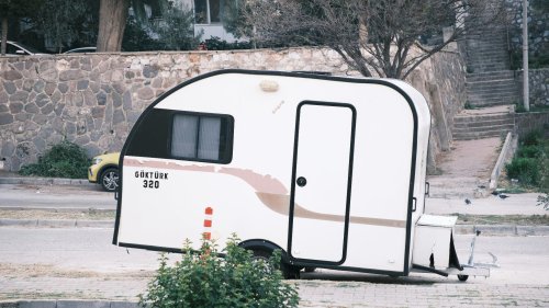 10 Reasons People Live On The Road &amp; 10 Different Ways To Do It