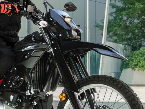 【期待の新型】ヤマハ「WR125R」は前21インチ・後18インチの本格仕様！ 新型原二トレール誕生で国内導入の期待も大！【2026速報】