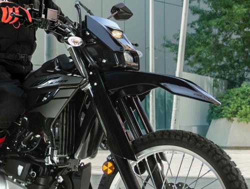 【期待の新型】ヤマハ「WR125R」は前21インチ・後18インチの本格仕様！ 新型原二トレール誕生で国内導入の期待も大！【2026速報】