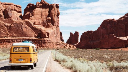 10 Reasons People Live On The Road &amp; 10 Different Ways To Do It