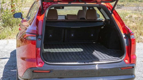 Toyota, Toyota Crown, Lexus IS, Lexus, Lexus NX, Why the Toyota Crown Signia is the perfect replacement for the Lexus NX