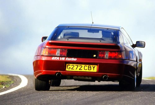 Los coches de los años 80 que idolatrábamos