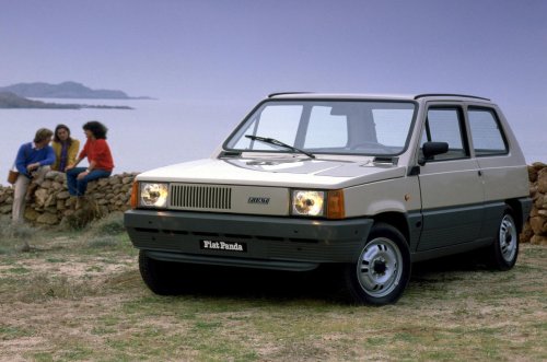 Los coches de los años 80 que idolatrábamos