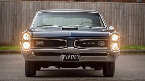 10 Iconic Cars From Defunct Brands: A Tribute to Automotive Legends