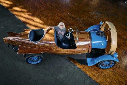 The Engineer Who Drives a Propeller-Powered Car