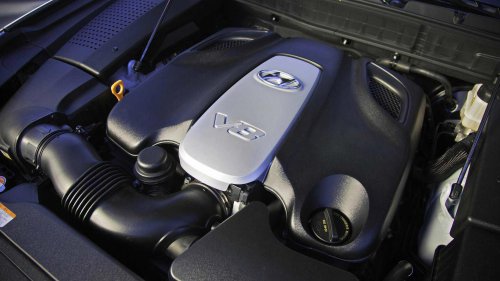 The V8 Hyundai Equus luxury sedan thought it could play with the Mercedes S-Class