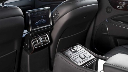 The V8 Hyundai Equus luxury sedan thought it could play with the Mercedes S-Class