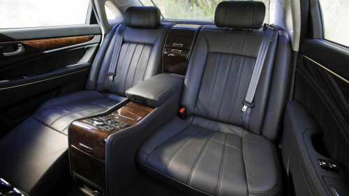 The V8 Hyundai Equus luxury sedan thought it could play with the Mercedes S-Class