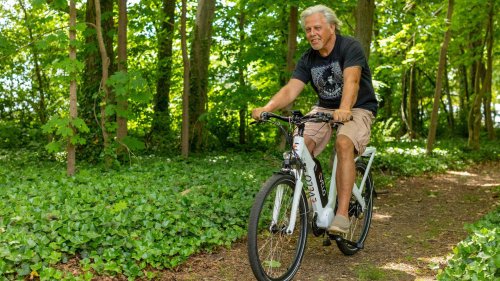 10 Pros &amp; 10 Cons Of E-Bikes