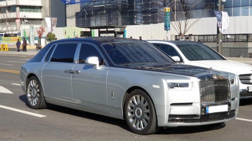 10 Reasons Why A Rolls-Royce Isn't Worth It &amp; 10 Why You Should Save For One