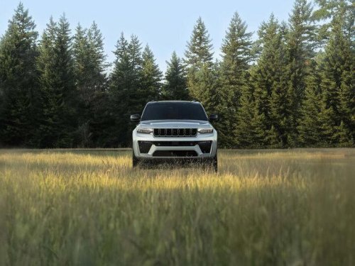 Jeep, Jeep Grand Cherokee, Jeep teases 2027 Grand Cherokee Trailhawk, arriving later this year