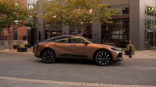 Here's how a fully loaded Toyota Crown compares to the all-new but base-spec Lexus ES