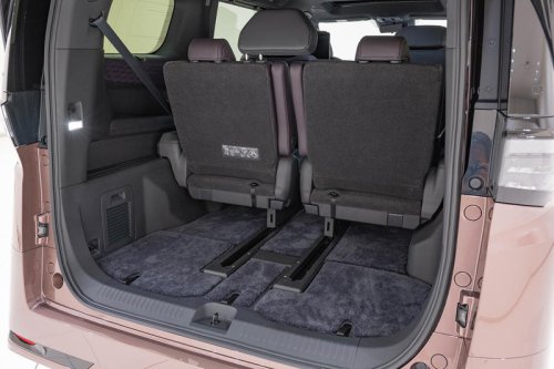 日産が新型「エルグランド」を発表 「プレミアムミニバンを再創出」と意気込む【ジャパンモビリティショー2025】