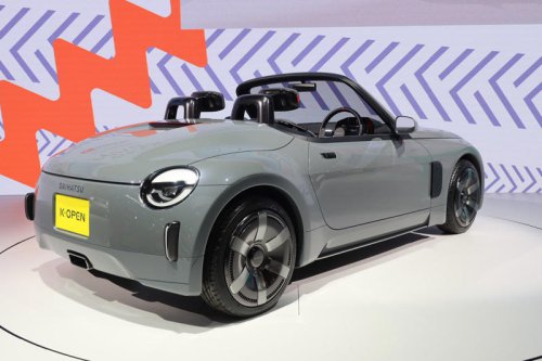 ダイハツは次期「コペン」の方向性を示すコンセプトカー「K-OPEN（コペン）」を展示【ジャパンモビリティショー2025】