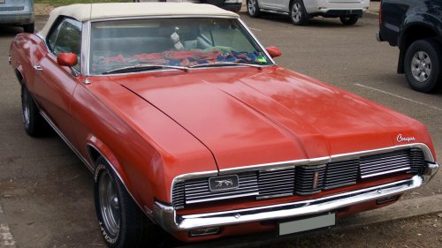 The 10 Nicest James Bond Cars &amp; 10 Awesome Features They Have