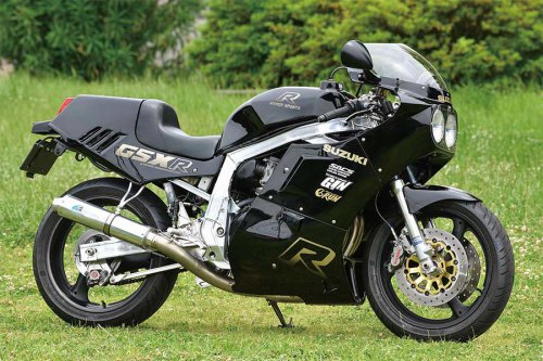 大鶴義丹さんの初期型GSX-R再構築への持論と その答え合わせに見る油冷の現在地・テクニカルガレージRUN