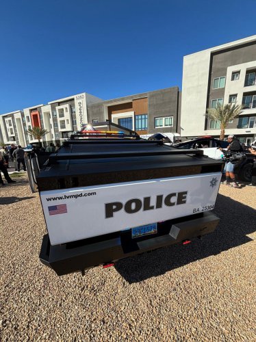 Las Vegas police unveil new Cybertruck fleet