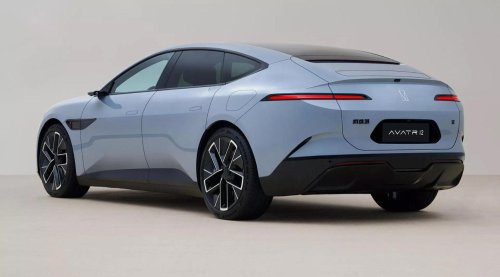 Llega el Avatr 12 con hasta 1.260 km de autonomía, 955 CV y tecnología avanzada por 36.800 euros