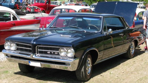 The True Classic Cars That Any Real Automotive Collector Would Trade Everything For